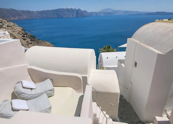 Morfi Cave House